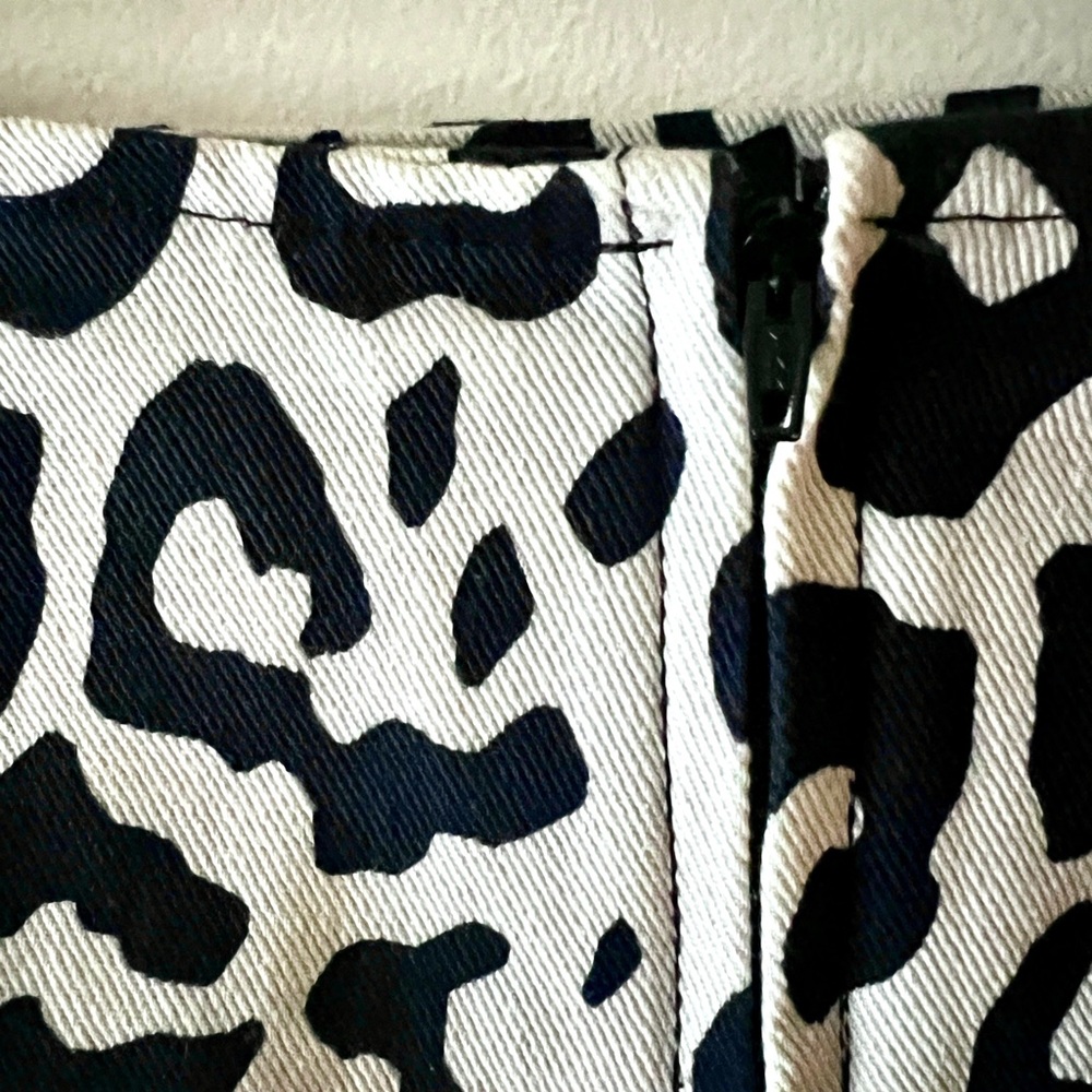 Leopard Print Mini Skirt by Motel Rocks - Picture 4 of 7